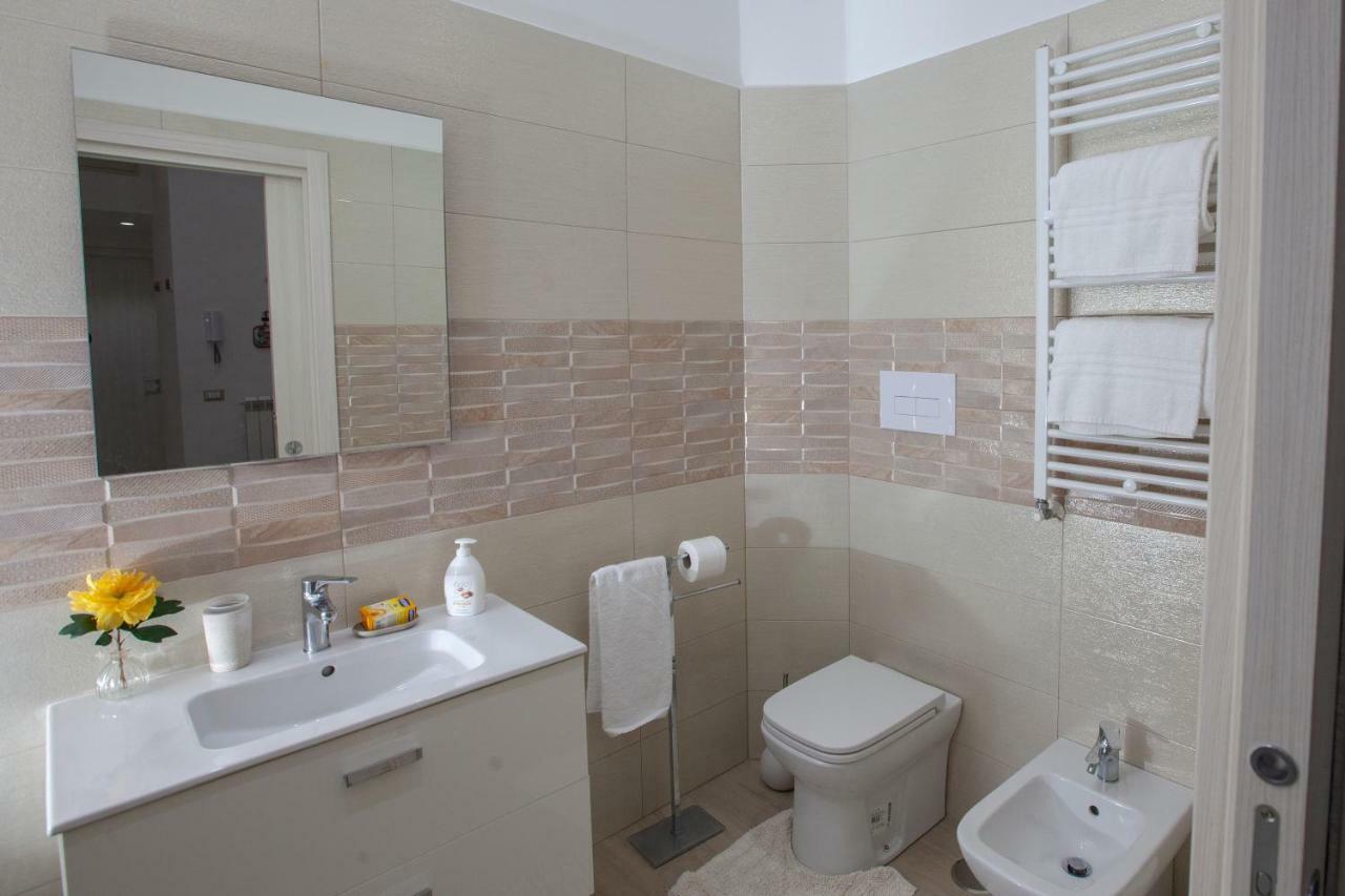 Garibaldi House Apartment Naples Exterior photo